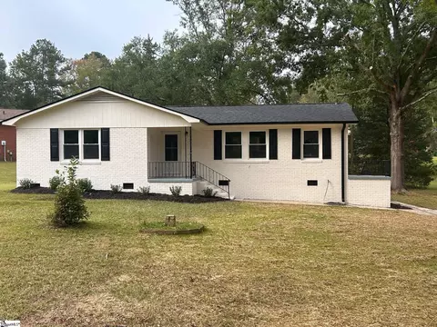 416 Bintage Rd, Greenwood, SC 29646