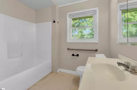 Bath - 203 Crescent St, Easley, SC 29640 photo 2 of 2
