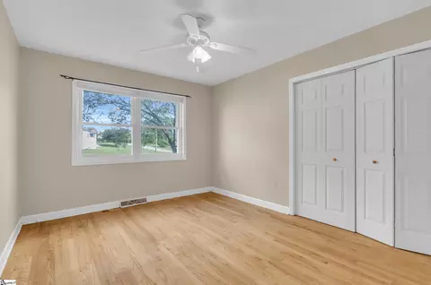 Bedroom - 203 Crescent St, Easley, SC 29640 photo 5 of 6