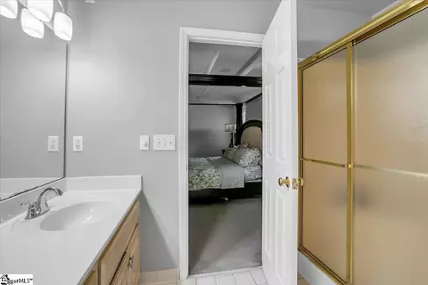 Bath - 226 Rock Rd, Greer, SC 29651 photo 3 of 5