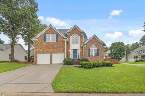402 Rolling Pines Ln, Duncan, SC 29334
