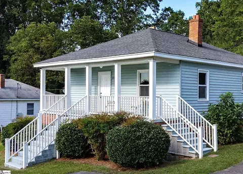 145 Margaret St, Easley, SC 29640