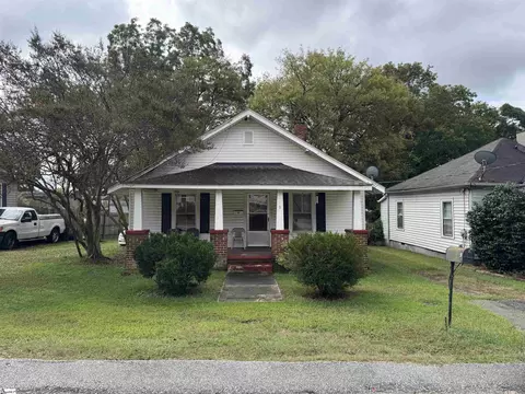 9 Hoyt St, Greenville, SC 29611