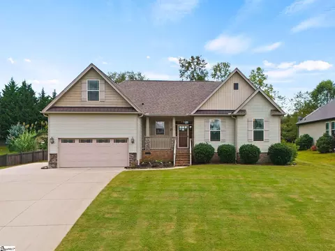 705 Ravel Ct, Travelers Rest, SC 29690
