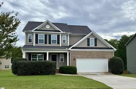 211 Slate Dr, Boiling Springs, SC 29316