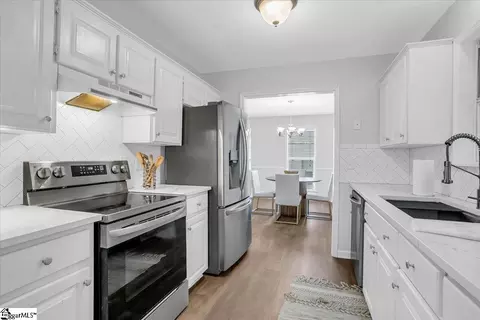 Kitchen - 304 Pine St, Greer, SC 29650 photo 2 of 2
