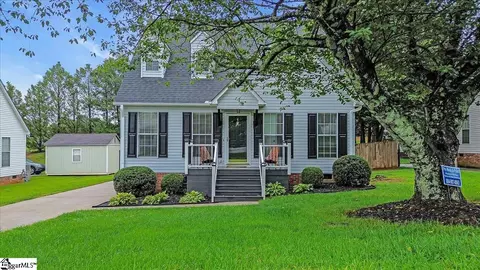 Exterior - 304 Pine St, Greer, SC 29650 photo 6 of 6