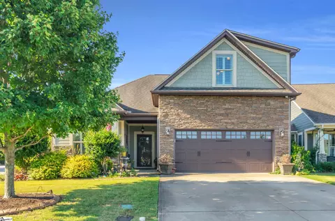201 Henrydale Dr, Easley, SC 29642