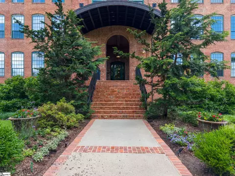 400 Mills Ave UNIT 203, Greenville, SC 29605