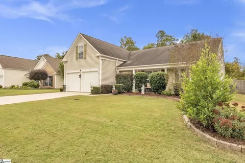 8 Ventana Ct, Simpsonville, SC 29681