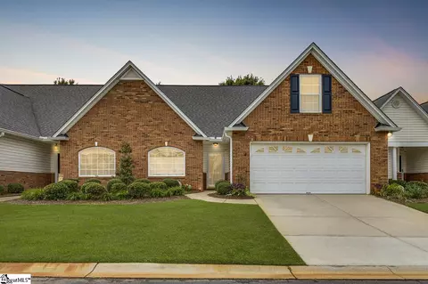 205 Chadwyck Ct, Greenville, SC 29615