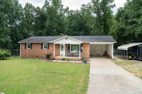 112 Pruitt Dr, Chesnee, SC 29323