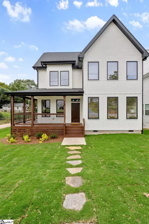 13 Woodlawn Ave, Greenville, SC 29611