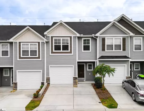 104 Bluet Ln, Taylors, SC 29687