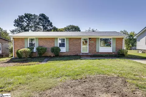 18 Sunrise Dr, Taylors, SC 29687