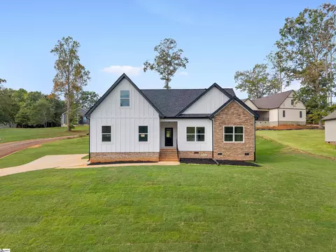 102 Kalkora Ct, Lyman, SC 29365