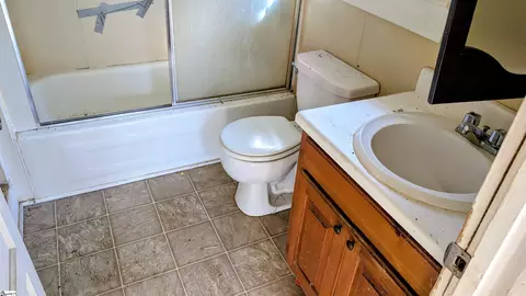 Bath - 12 Capers St, Pelzer, SC 29669 photo 1 of 1