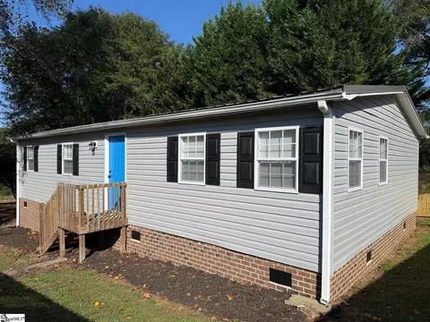110 Couch St, Easley, SC 29640