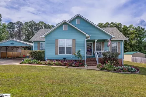 111 Plumcreek Ln, Enoree, SC 29335