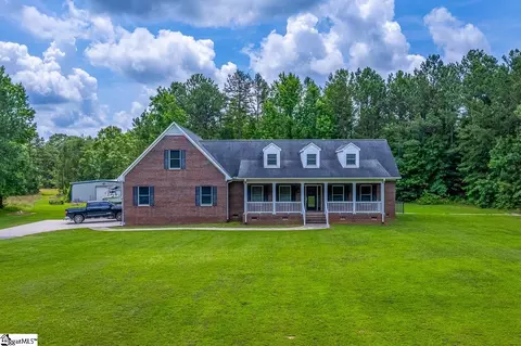228 Varner Rd, Woodruff, SC 29388