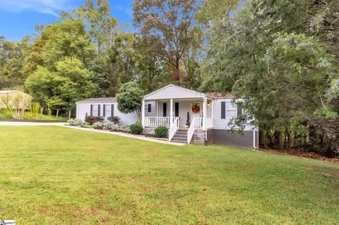 329 Apple Hill Rd, Easley, SC 29642