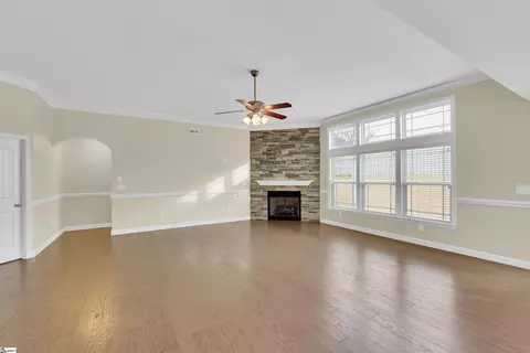 Living - 321 Meadowmoor Rd, Greer, SC 29651 photo 3 of 6