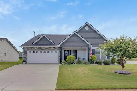321 Meadowmoor Rd, Greer, SC 29651