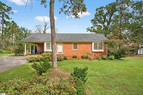 1131 Victor Hill Rd, Greer, SC 29651