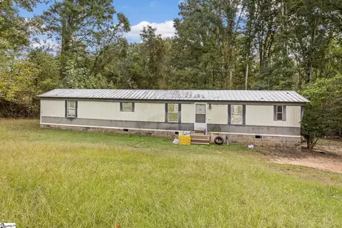 343 French Rd, Honea Path, SC 29654