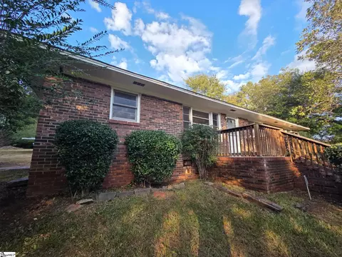 2031 Bolt Dr, Anderson, SC 29621