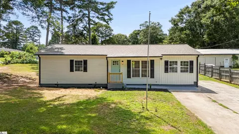 1 Lamar Cir, Greenville, SC 29605