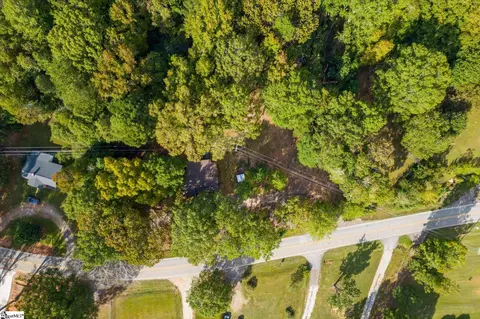 750 Cherokee Rd, Pelzer, SC 29669