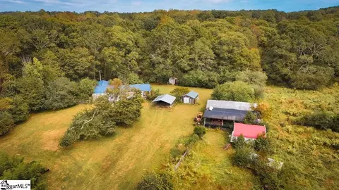 100 Erwin Cir, Starr, SC 29684