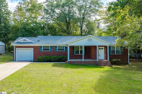 102 Mcbee Ave, Easley, SC 29640