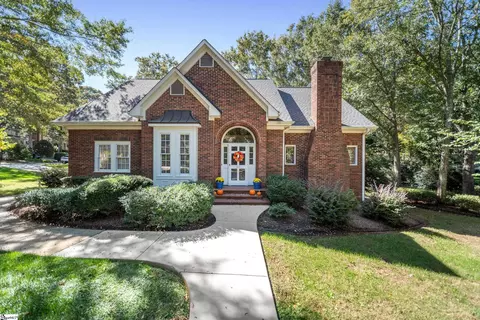 303 Farming Creek Dr, Simpsonville, SC 29680