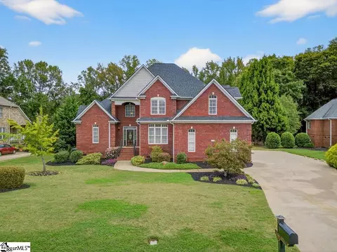 371 Benford Dr, Boiling Springs, SC 29316
