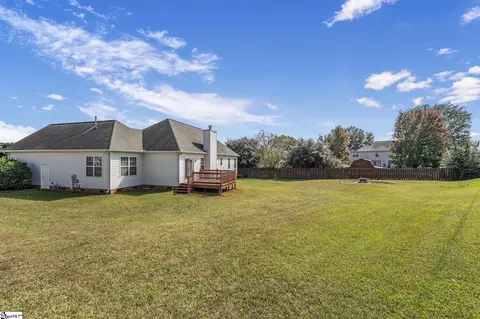 105 Laurens Ct, Anderson, SC 29621 photo 32