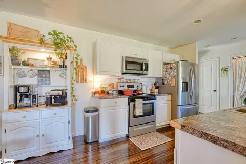 Kitchen - 835 Green River Rd, Gaffney, SC 29341 photo 1 of 1