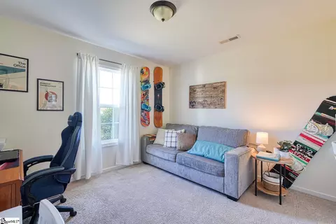 Bedroom - 835 Green River Rd, Gaffney, SC 29341 photo 2 of 4