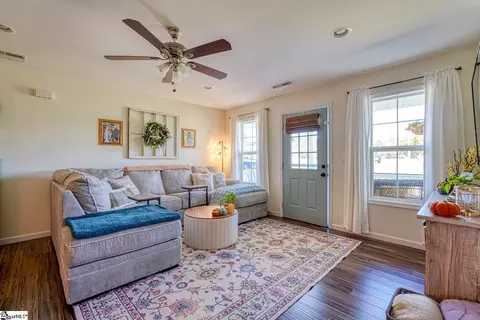 Entry Way - 835 Green River Rd, Gaffney, SC 29341 photo 1 of 2