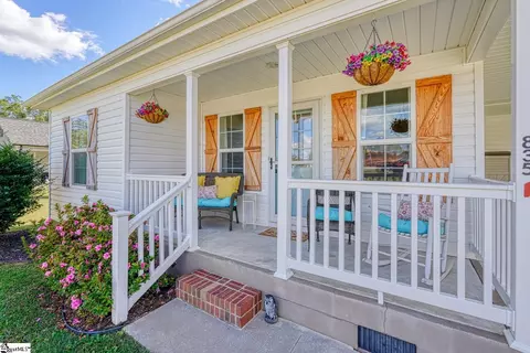 Exterior - 835 Green River Rd, Gaffney, SC 29341 photo 2 of 8