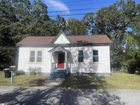 111 Church St, Belton, SC 29627