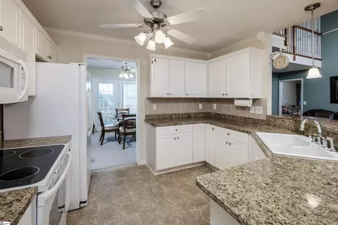Kitchen - 192 Walker Pt, Seneca, SC 29672 photo 1 of 3