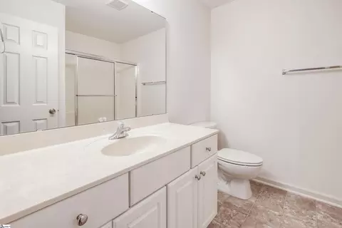 Bath - 192 Walker Pt, Seneca, SC 29672 photo 3 of 3