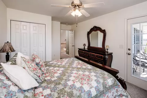 Bedroom - 192 Walker Pt, Seneca, SC 29672 photo 3 of 4