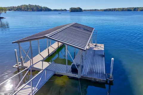 View/Area - 192 Walker Pt, Seneca, SC 29672 photo 1 of 3