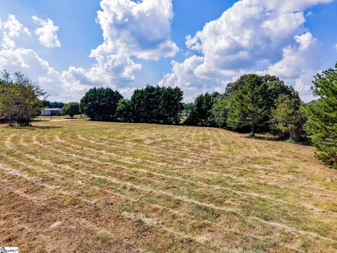 127 Windfield Hill Rd, Williamston, SC 29697 photo 2