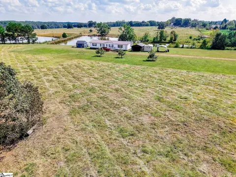 126 Windfield Hill Rd, Williamston, SC 29697