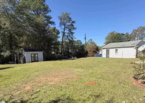 Exterior - 337 E Celestial Dr, Greer, SC 29651 photo 5 of 5