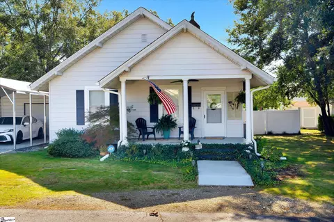 22 Iselin St, Liberty, SC 29657